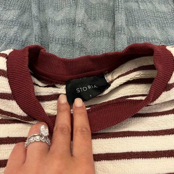 Crewneck sweater - Picture 7 of 7